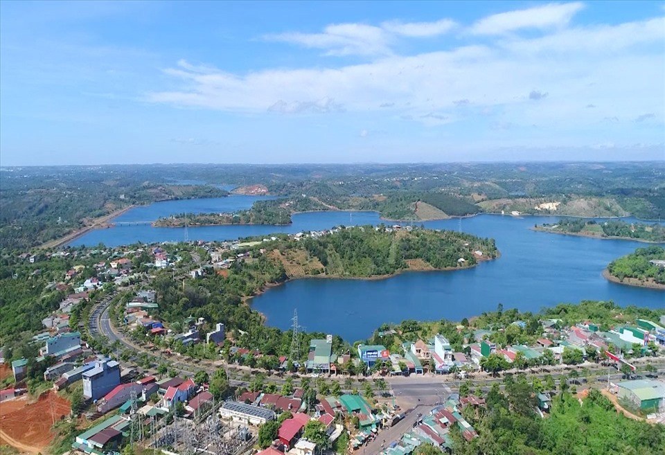 Hồ Gia Nghĩa và đô thị nhìn từ trên cao